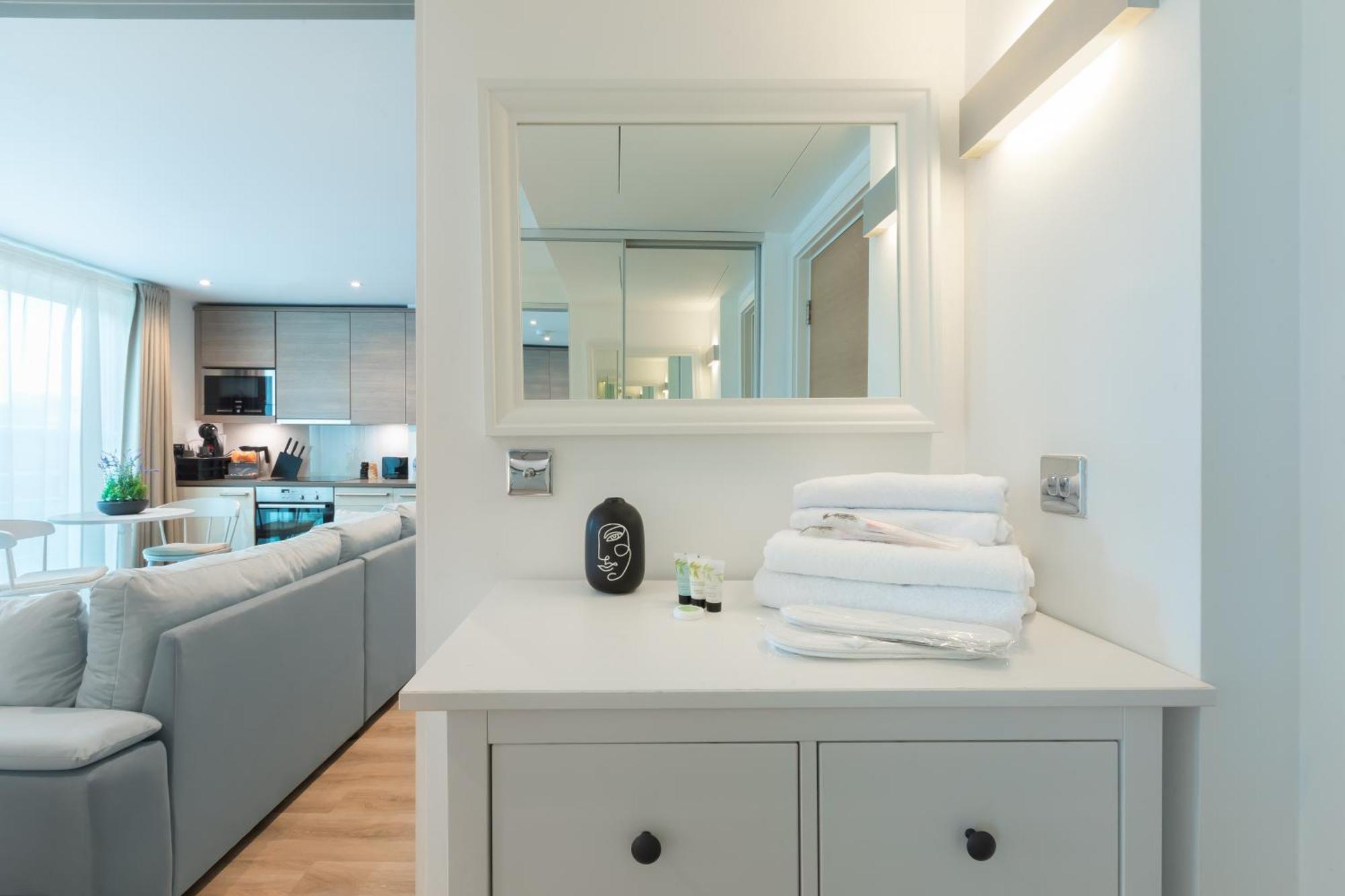 Vauxhall Luxury Manhattan Лондон Екстер'єр фото